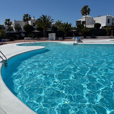 Casa Amplia Y Moderna De 3 Habitaciones En Complejo Con Piscina Costa Teguise Exterior photo